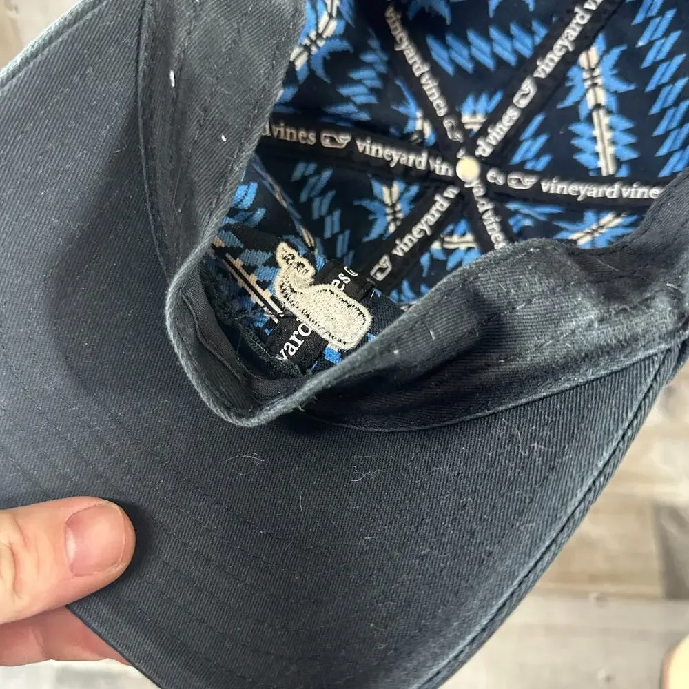 Vineyard Vines Adjustable Baseball Cap - Black‎ Whale Logo